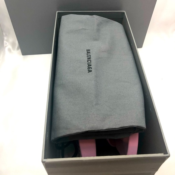 Balenciaga Logo Pool Slides - Picture 8 of 12